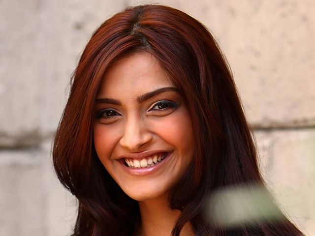 Sonam Kapoor charged just Rs 11 for Bhaag Milkha Bhaag?